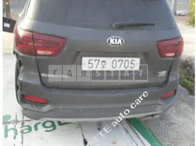 Photo 1 of 18: 2020 Kia Sorento, VIN KNAPG81ADLA555656 — Korean insurance auction