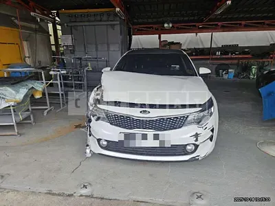 Photo 1 of 31: 2016 Kia K5 LPG — Korean insurance auction