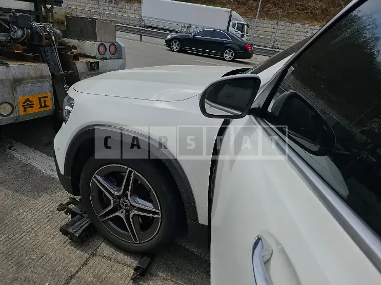 Photo 2 of 9: 2020 Mercedes-Benz GLB250 4Matic, VIN W1N4M4HB8LW055809 — Korean insurance auction