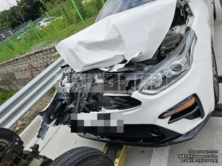Photo 2 of 4: 2018 Kia K3 1.6 — Korean insurance auction