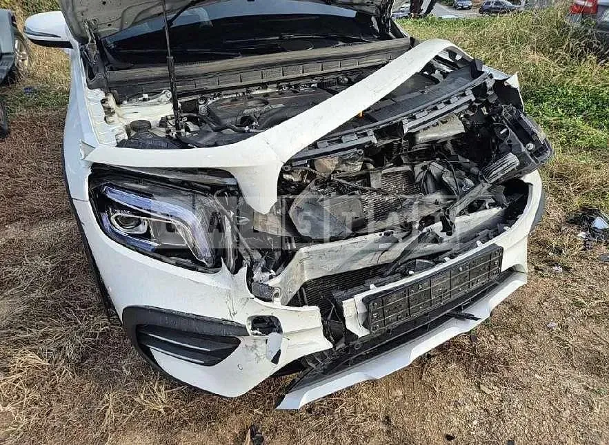 Photo 2 of 19: 2022 Mercedes-Benz AMG GLB35 4Matic — Korean insurance auction