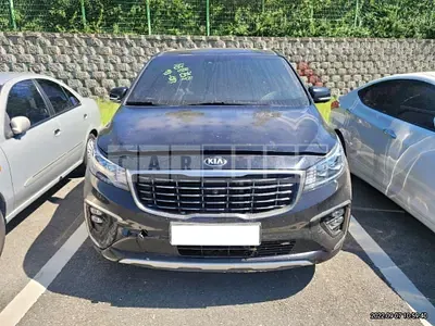 Photo 1 of 16: 2019 Kia Carnival Limousine, VIN KNAME81ABKS571997 — Korean insurance auction