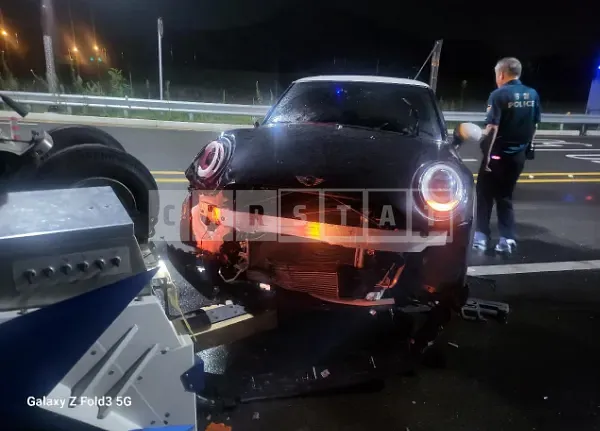 Photo 2 of 20: 2018 MINI Cooper D — Korean insurance auction