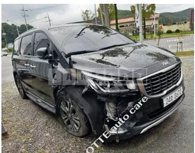 Photo 1 of 15: 2019 Kia Carnival, VIN KNAMB81ABKS573013 — Korean insurance auction