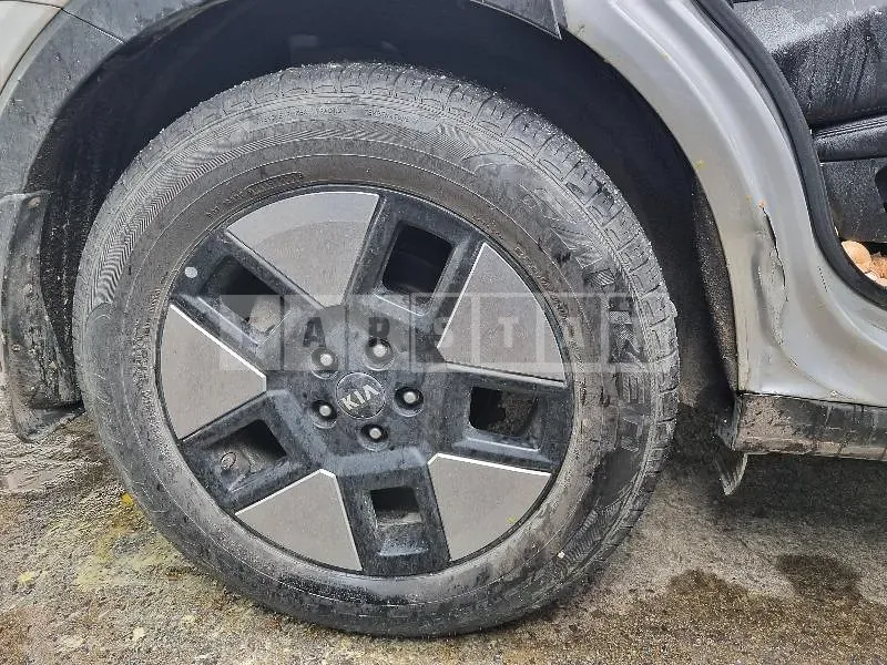 Photo 2 of 18: 2015 Kia Sorento — Korean insurance auction