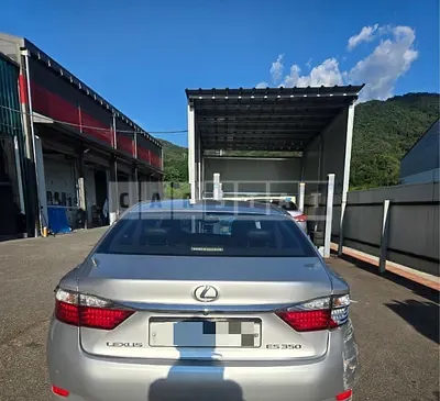 Photo 1 of 3: 2015 Lexus ES350 — Korean insurance auction