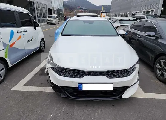 Photo 2 of 11: 2023 Kia K5 2.0 (LPI), VIN KNAG241BBPA227681 — Korean insurance auction