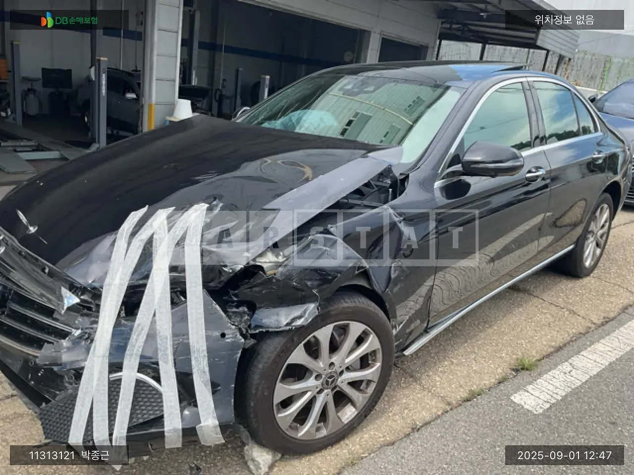 Photo 2 of 11: 2018 Mercedes-Benz E300 4Matic, VIN WDDZF4KB6JA445663 — Korean insurance auction