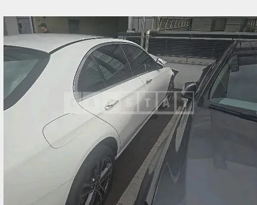 Photo 2 of 23: 2022 Mercedes-Benz E350 4Matic — Korean insurance auction