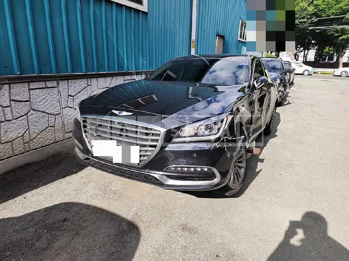 Photo 2 of 8: 2018 Genesis G80 3.3 — Korean insurance auction