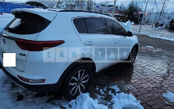 Photo 2 of 12: 2017 Kia Sportage — Korean insurance auction