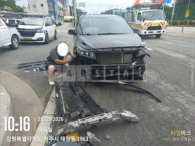 Photo 1 of 26: 2018 Kia Carnival Limousine, VIN KNAME81ABKS479788 — Korean insurance auction