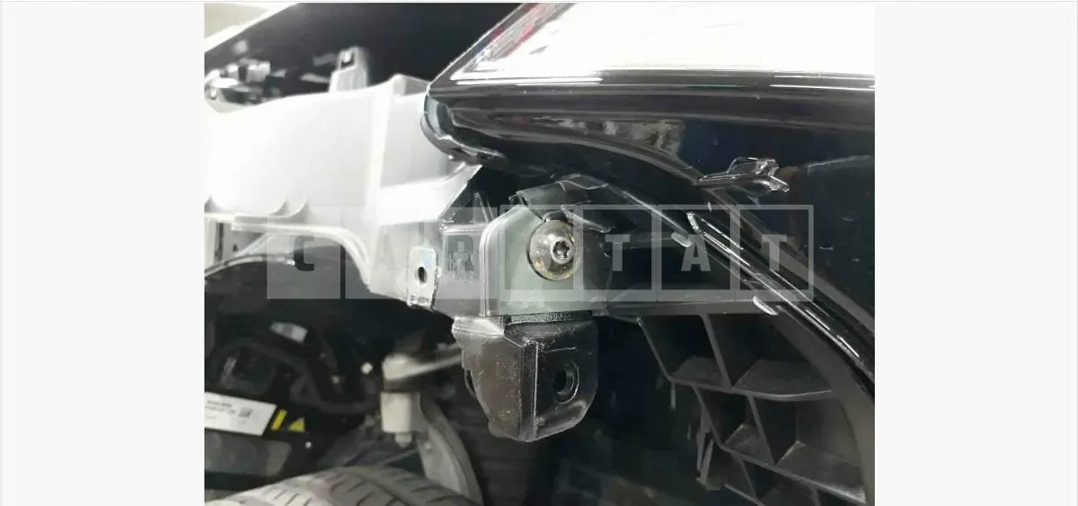 Photo 2 of 2: 2024 Volvo (parts) XC90T8 AWD Headlamp — Korean insurance auction