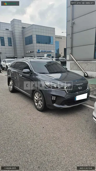 Photo 1 of 10: 2018 Kia Sorento, VIN KNAPG81BBJA470116 — Korean insurance auction