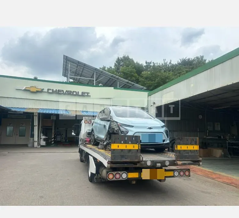 Photo 3 of 3: 2022 Chevrolet Volt Electric Car — Korean insurance auction