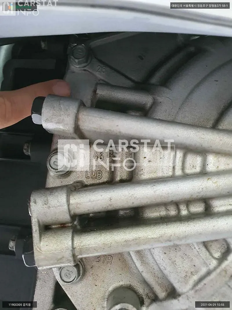 Photo 3 of 3: 2019 Hyundai Engine Santa Fe Engine, VIN KMHS281BBLU230422 — Korean insurance auction