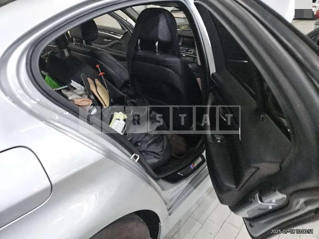 Photo 2 of 14: 2016 BMW 520d xDrive — Korean insurance auction