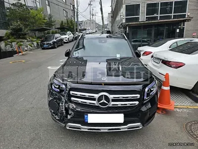 Photo 1 of 50: 2021 Mercedes-Benz GLB220 — Korean insurance auction