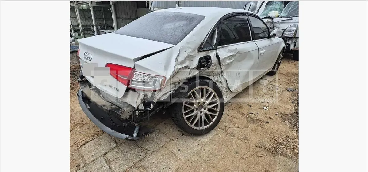 Photo 2 of 12: 2015 Audi A4 30 TDI — Korean insurance auction