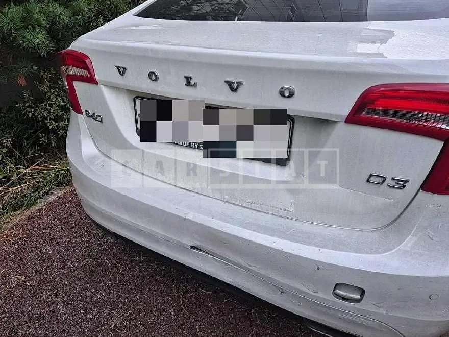 Photo 2 of 15: 2016 Volvo S60D3 — Korean insurance auction