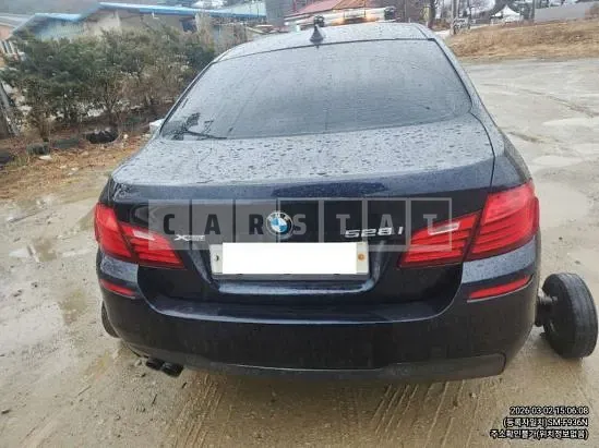 Photo 2 of 14: 2016 BMW 528i xDrive, VIN WBA5A7102GG298589 — Korean insurance auction