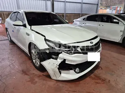 Photo 1 of 17: 2017 Kia K5, VIN KNAGS416BHA138530 — Korean insurance auction