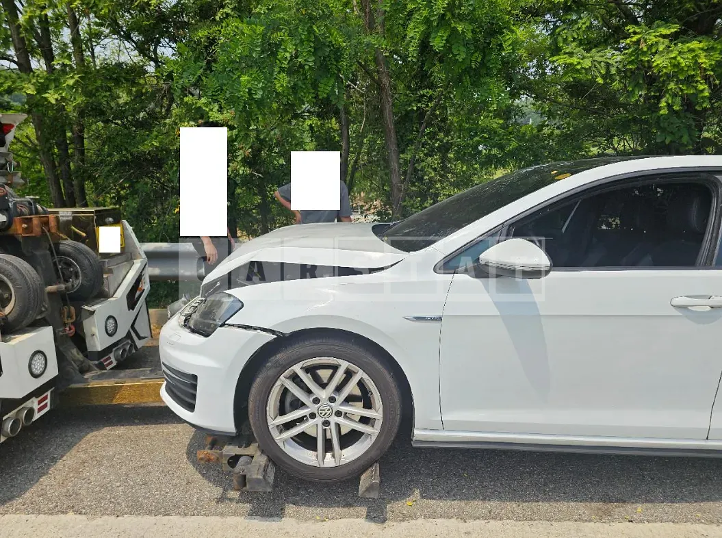 Photo 2 of 11: 2015 Volkswagen Golf GTD — Korean insurance auction
