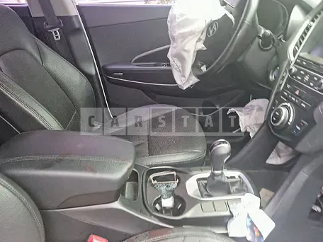 Photo 2 of 12: 2016 Hyundai Santa Fe, VIN KMHSW81UBGU652388 — Korean insurance auction