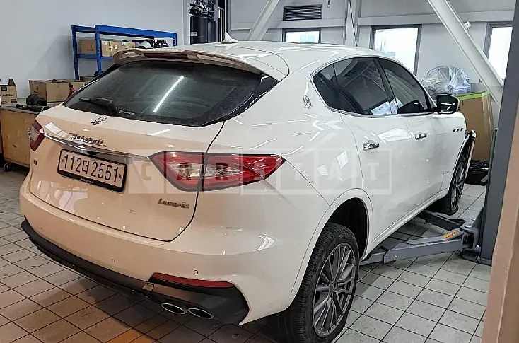 Photo 2 of 34: 2019 Maserati Levante Diesel, VIN ZN661TUG3KX318543 — Korean insurance auction