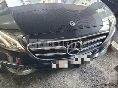Photo 1 of 18: 2019 Mercedes-Benz Subsubbenz E 250 — Korean insurance auction