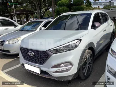 Photo 1 of 15: 2016 Hyundai Tucson, VIN KLAZA69SDHB710200 — Korean insurance auction