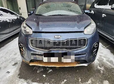 Photo 1 of 9: 2017 Kia Sportage — Korean insurance auction