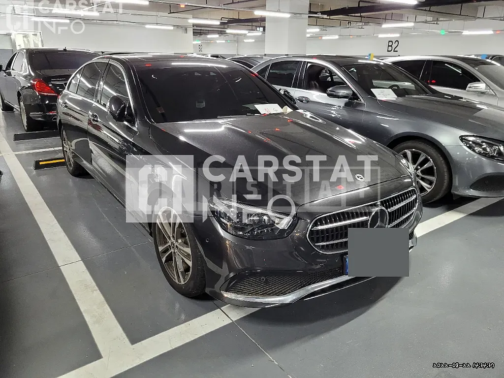Photo 2 of 9: 2021 Mercedes-Benz E 350 4Matic, VIN W1KZF8GB1MB000603 — Korean insurance auction