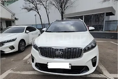 Photo 1 of 10: 2018 Kia Sorento, VIN KNAPH81BDJA393001 — Korean insurance auction