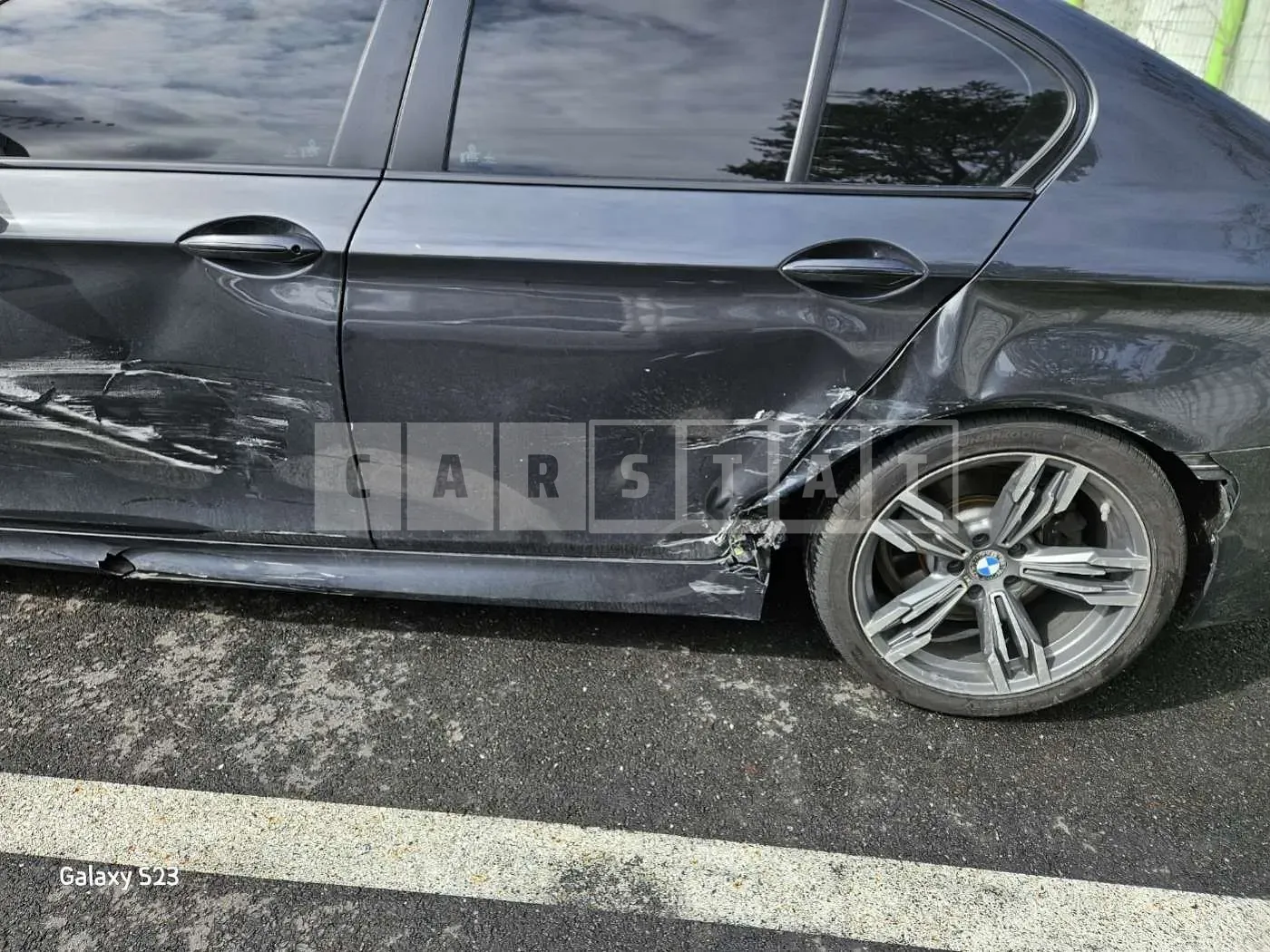 Photo 2 of 25: 2015 BMW 520d xDrive, VIN WBA5E7101FGK08870 — Korean insurance auction