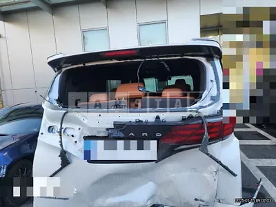 Photo 1 of 26: 2024 Toyota Alphard Hybrid — Korean insurance auction