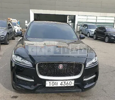 Photo 1 of 10: 2019 Jaguar F-Pace 20d AWD, VIN SADCA2BN2KA369619 — Korean insurance auction
