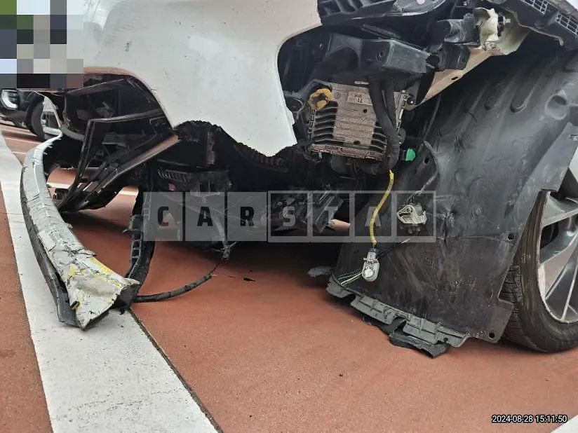 Photo 2 of 6: 2016 Kia K5 1.7 — Korean insurance auction