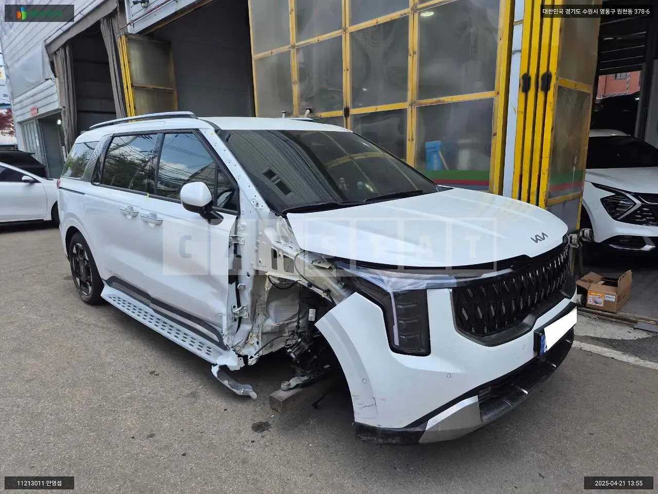 Photo 2 of 15: 2024 Kia Carnival, VIN KNANC81BBSS471781 — Korean insurance auction