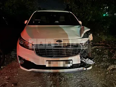 Photo 1 of 8: 2016 Kia Carnival Limousine — Korean insurance auction