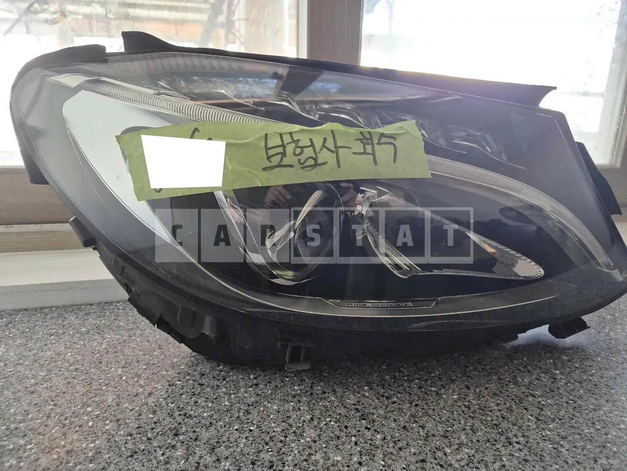 Photo 2 of 8: 2016 Mercedes-Benz Light C220 d Headlamp Single Item, VIN WDDWF0EB0GR176349 — Korean insurance auction
