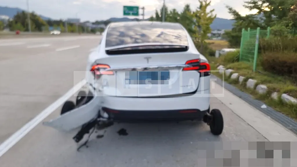 Photo 2 of 22: 2019 Tesla Model X Long Range — Korean insurance auction
