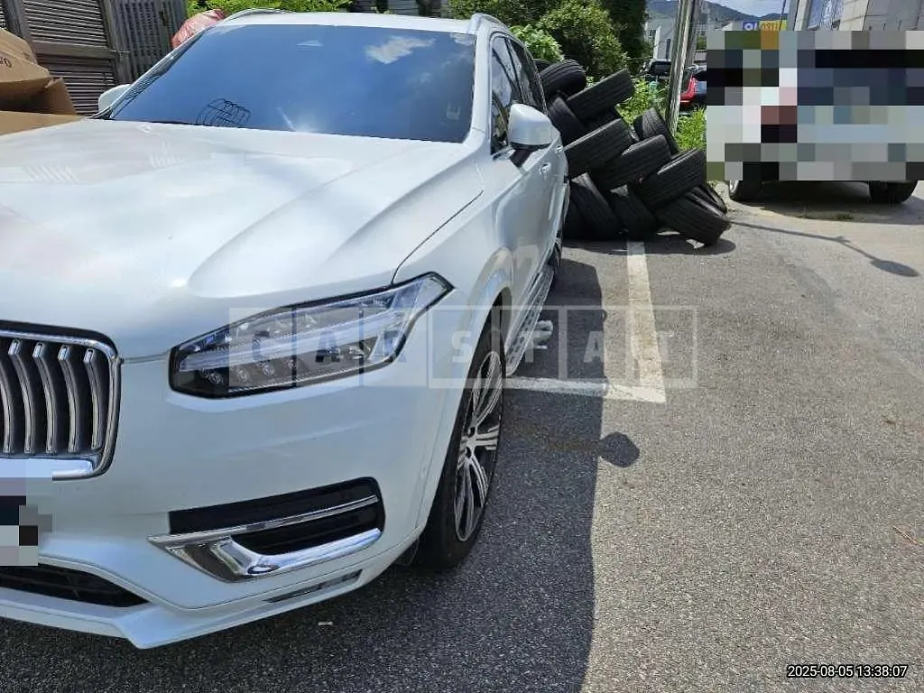 Photo 2 of 20: 2022 Volvo XC90B6 AWD — Korean insurance auction