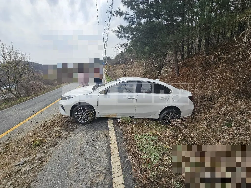 Photo 2 of 5: 2021 Kia K3 1.6 — Korean insurance auction