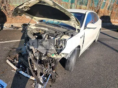 Photo 1 of 21: 2015 Kia K5, VIN KNAGS416BGA052362 — Korean insurance auction