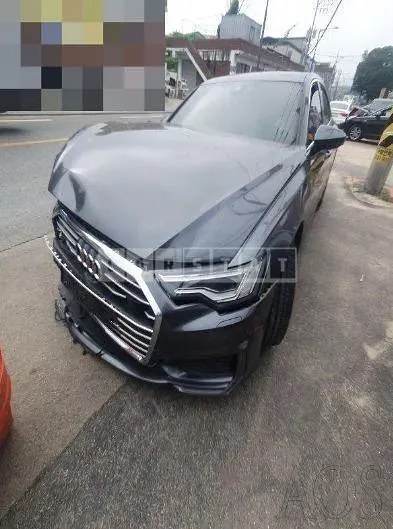 Photo 2 of 17: 2022 Audi A6 40 TDI quattro, VIN WAUZZZF28NN045916 — Korean insurance auction