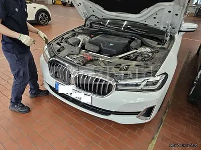 Photo 1 of 24: 2021 BMW 520i — Korean insurance auction