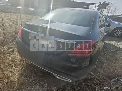 Photo 1 of 16: 2019 Mercedes-Benz C220 d — Korean insurance auction