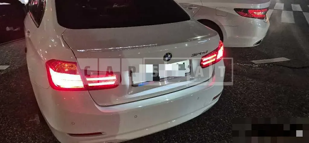 Photo 2 of 42: 2015 BMW 320d — Korean insurance auction