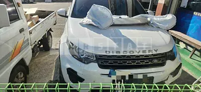 Photo 1 of 7: 2016 Land Rover Discovery 2.0d — Korean insurance auction